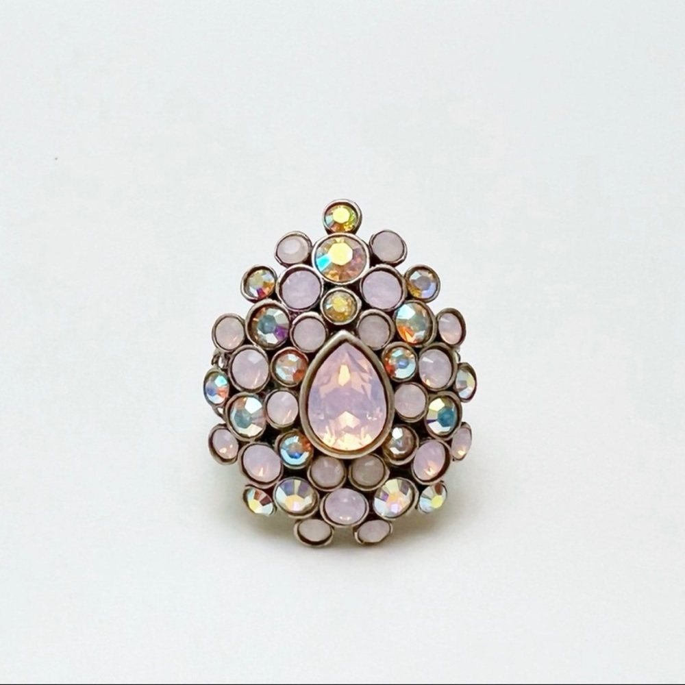V&A Victoria & Albert Museum Signed Pink AB Crystals Teardrop Ring Size 6 - Picture 2 of 9
